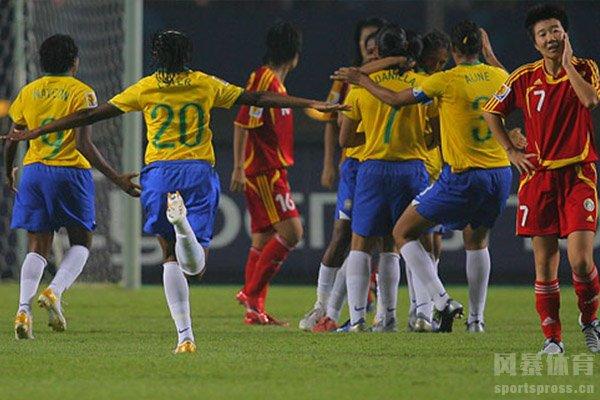 2002年世界杯中国vs巴西