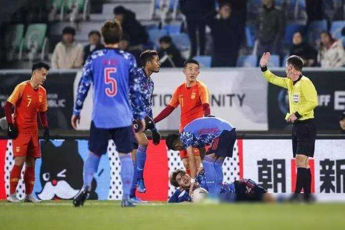足球比赛直播中国日本的相关图片